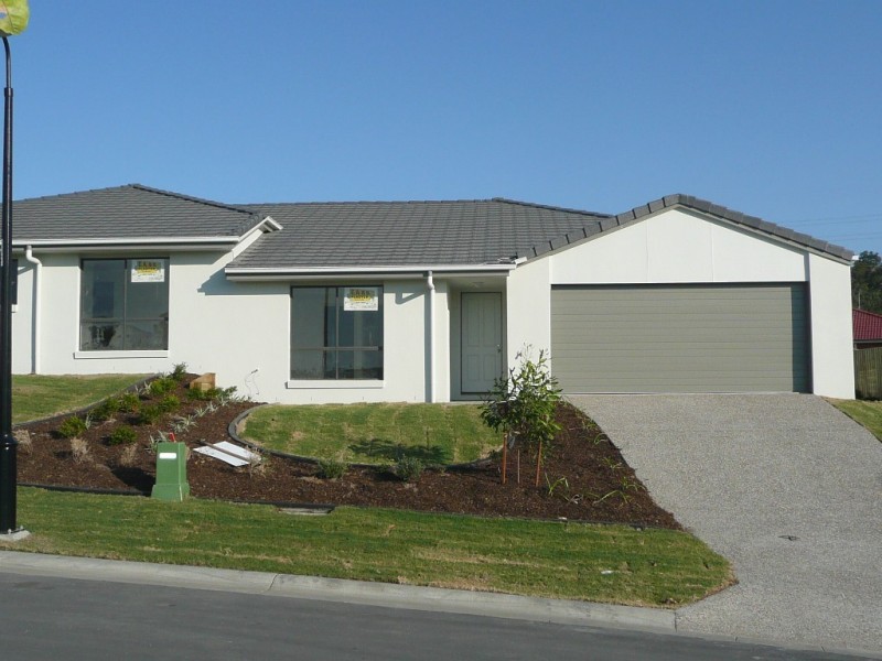 Pacific Pines QLD 4211