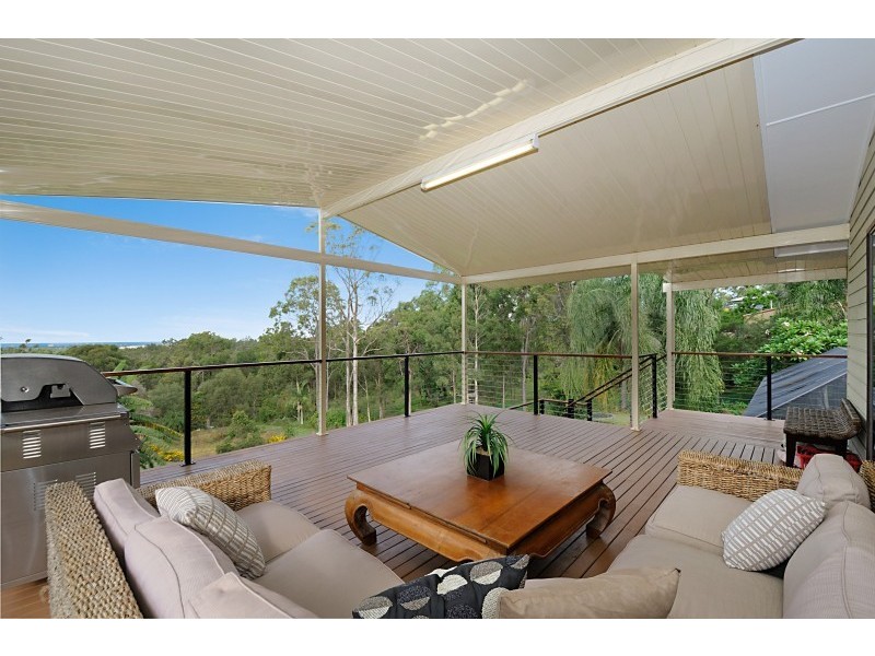 76 Castle Hill Dve, Gaven QLD 4211