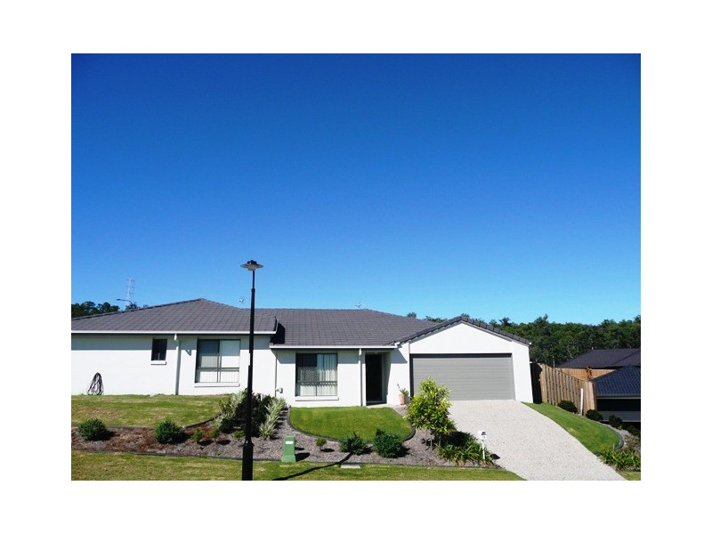 26 Faraday St, Pacific Pines QLD 4211