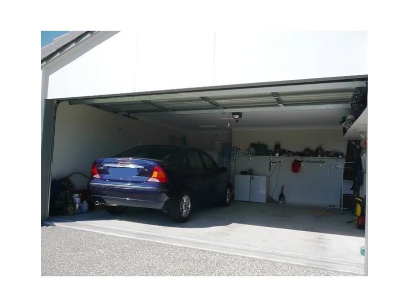 26 Faraday St, Pacific Pines QLD 4211