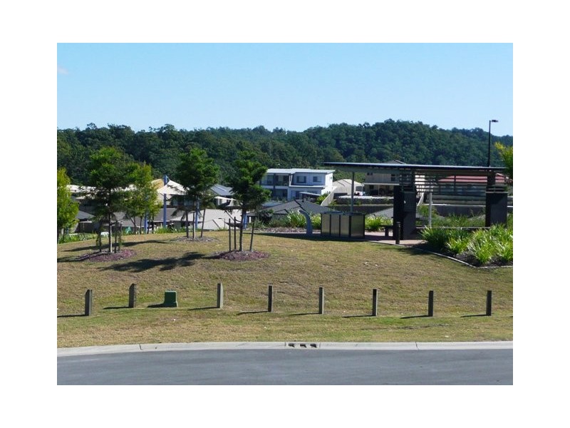 26 Faraday St, Pacific Pines QLD 4211