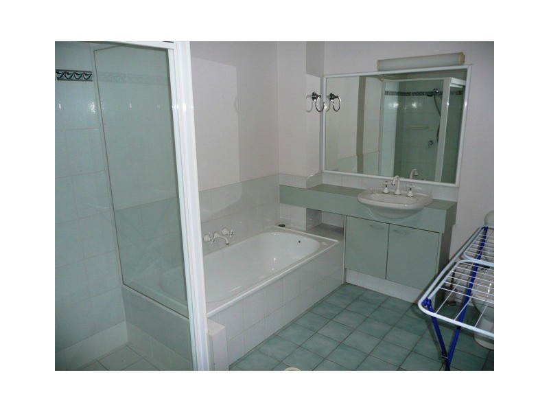 Hope Island QLD 4212