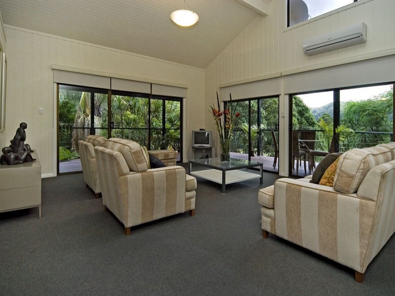 Wongawallan QLD 4210