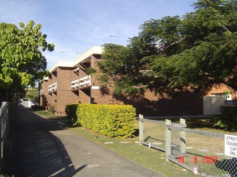 Labrador QLD 4215