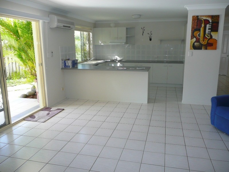 33 Georgia St, Coombabah QLD 4216
