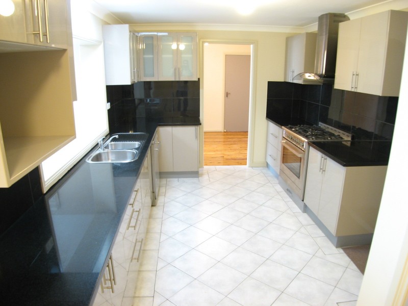 33 Ben Lomond Street, Bossley Park NSW 2176