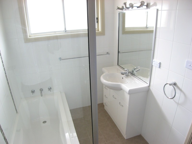 33 Ben Lomond Street, Bossley Park NSW 2176