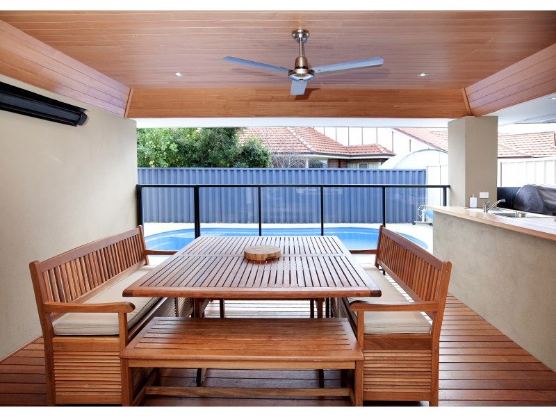 42 Birralee Loop, Innaloo WA 6018