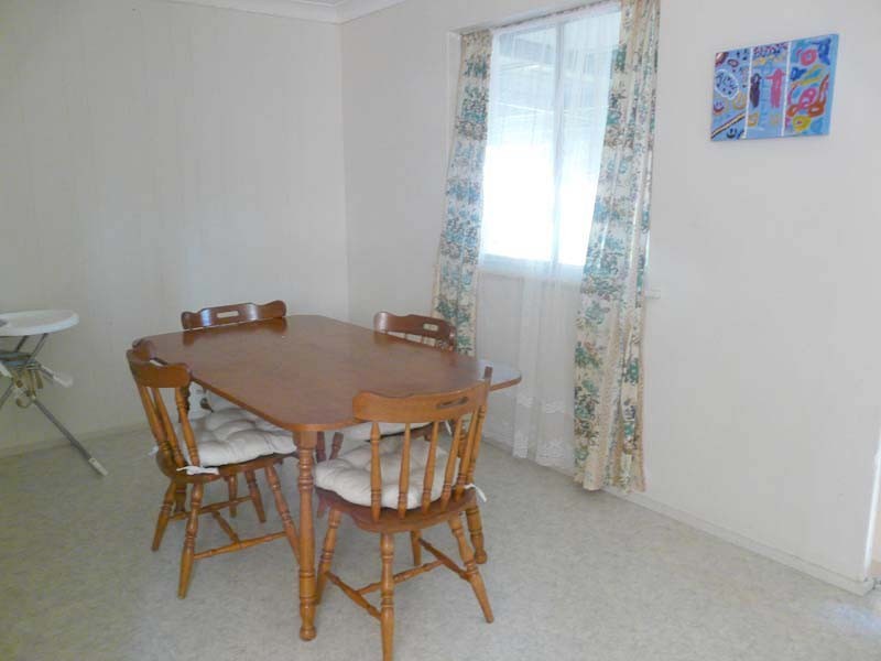 6 Castle Place, Armadale WA 6112