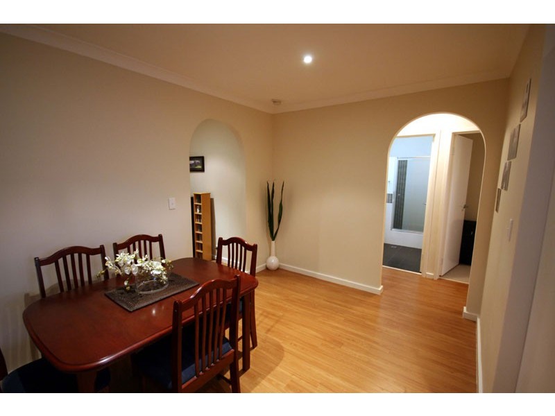 2/18 Waterloo Street, Joondanna WA 6060