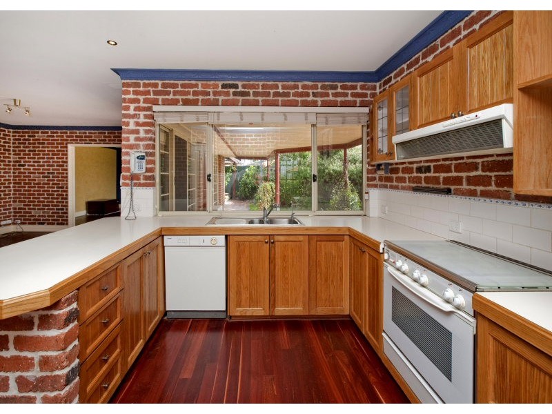 6 Dunn Court, Landsdale WA 6065