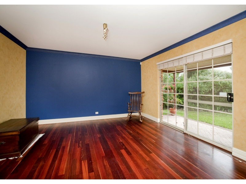 6 Dunn Court, Landsdale WA 6065