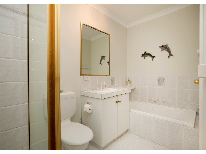 5 Lynton Street, Doubleview WA 6018