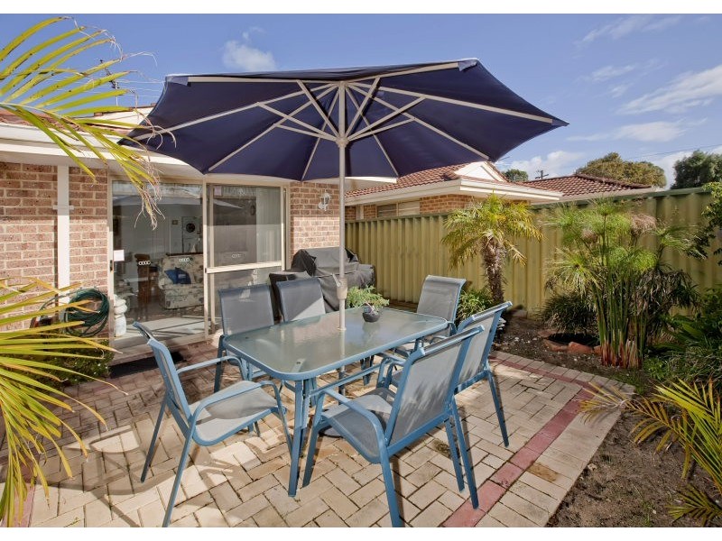5 Lynton Street, Doubleview WA 6018