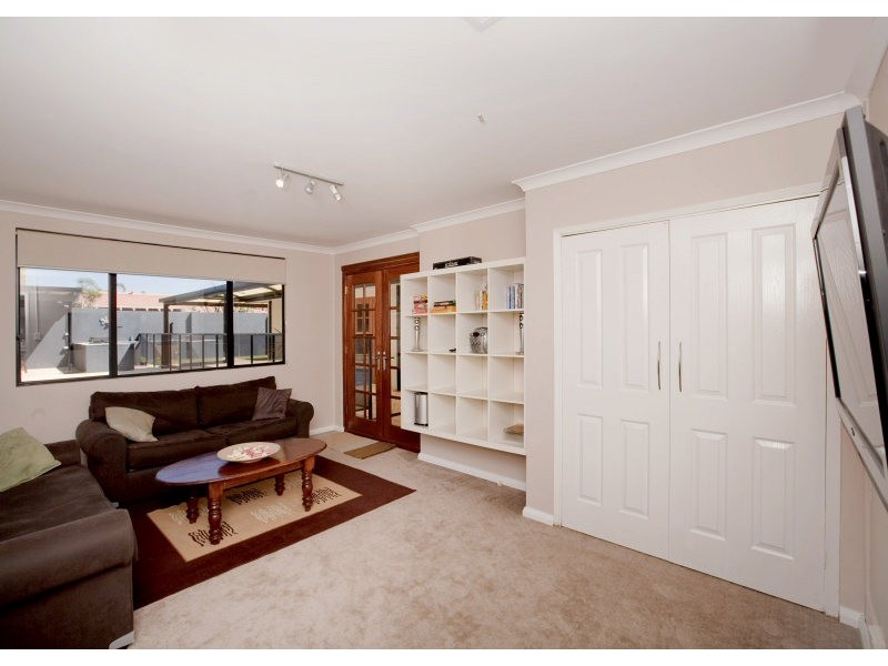 5 Watt Street, Hillarys WA 6025