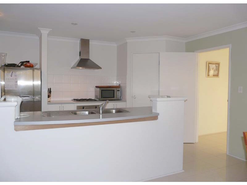 10 Sanderling Way, Beeliar WA 6164