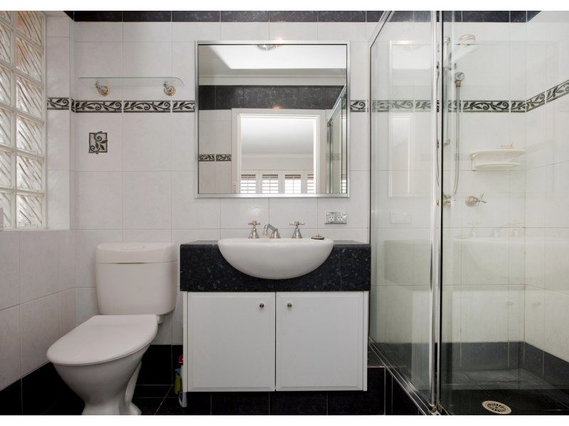 1/4 Parker Street, South Perth WA 6151