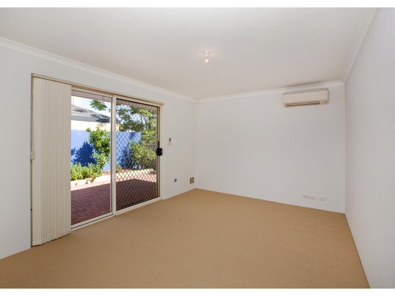 2/3 Hove Court, Nollamara WA 6061