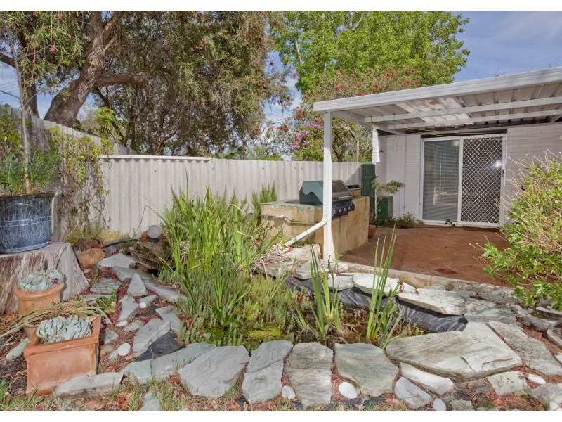 31 Aralia WAy, Forrestfield WA 6058