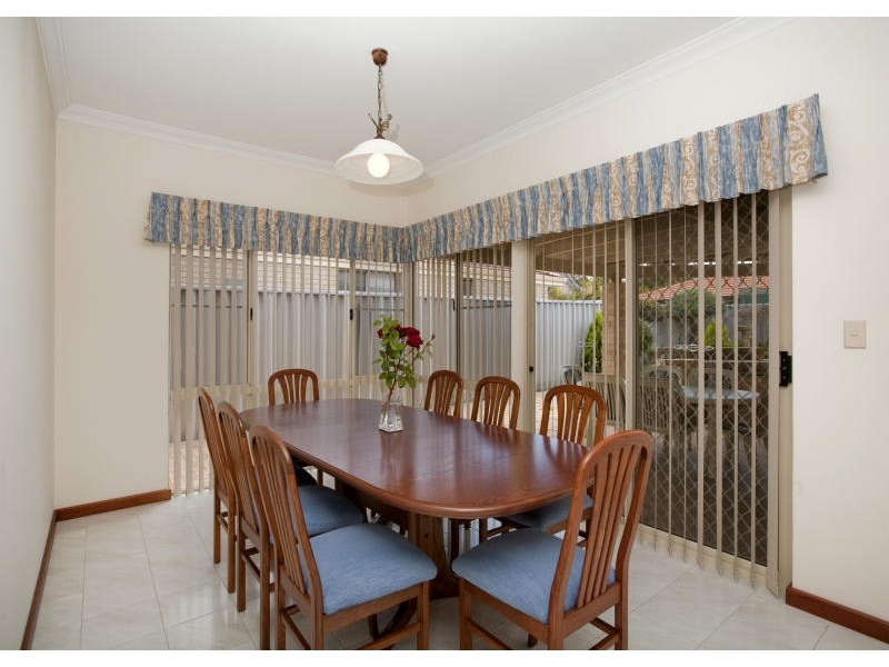 25 Sanderson Road, Bull Creek WA 6149