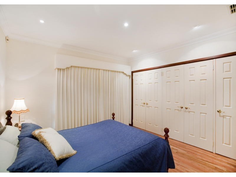 25 Sanderson Road, Bull Creek WA 6149