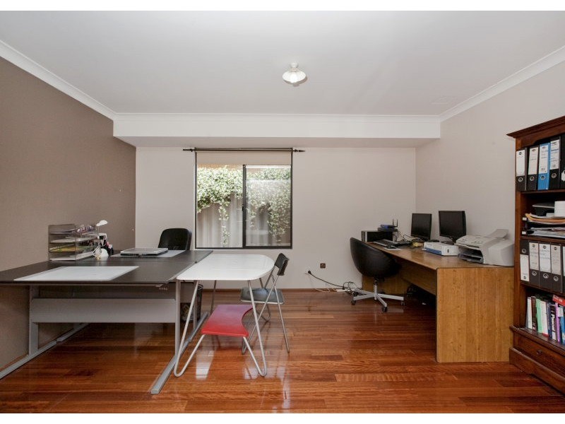 27 Birralee Loop, Innaloo WA 6018