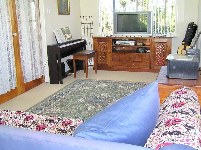 14 Larwood Elbow, Seabird WA 6042