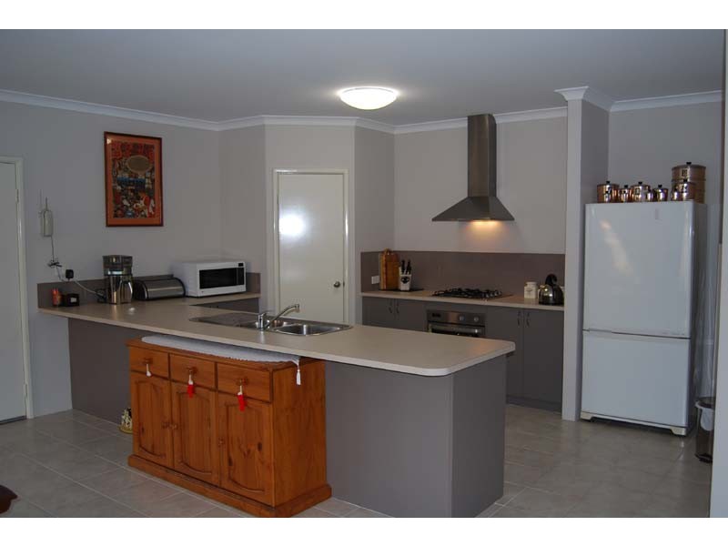 6 Cousins Turn, Baldivis WA 6171