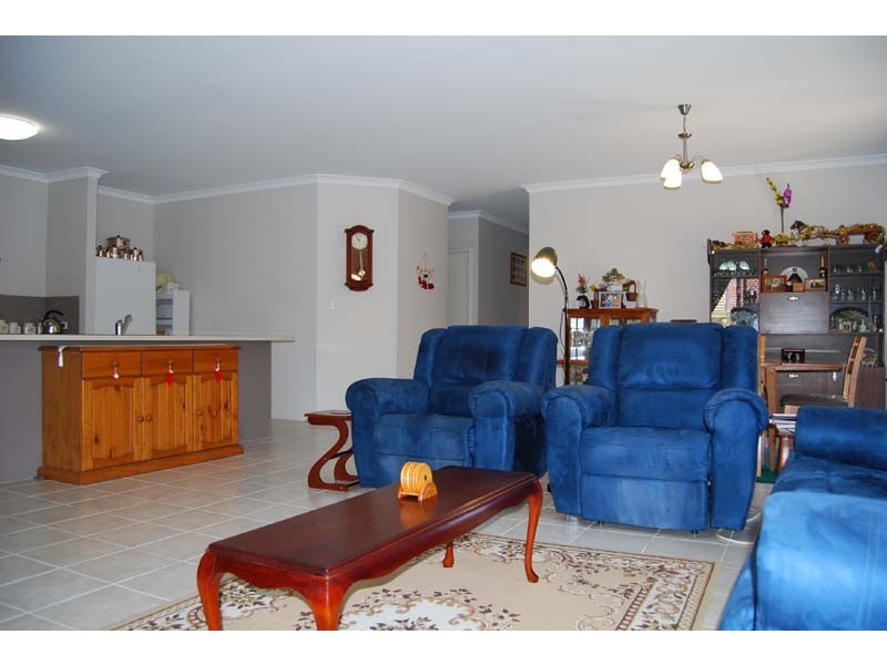 6 Cousins Turn, Baldivis WA 6171