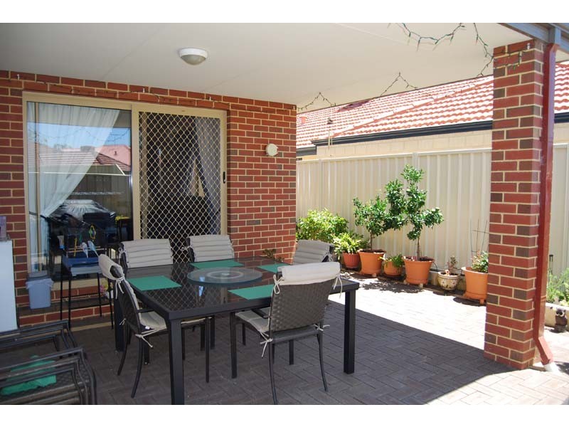 6 Cousins Turn, Baldivis WA 6171