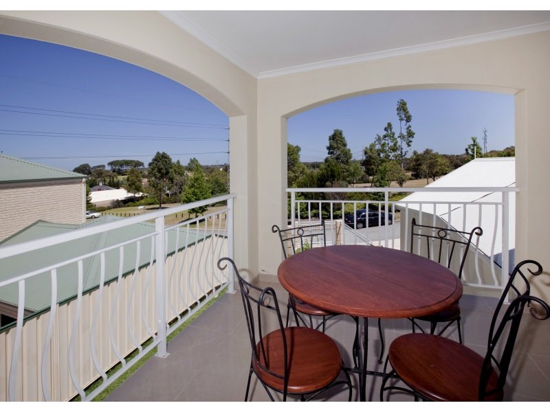 4 Scottsdale Court, Murdoch WA 6150