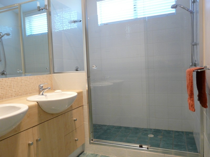 7 Lamont Court, Meadow Springs WA 6210