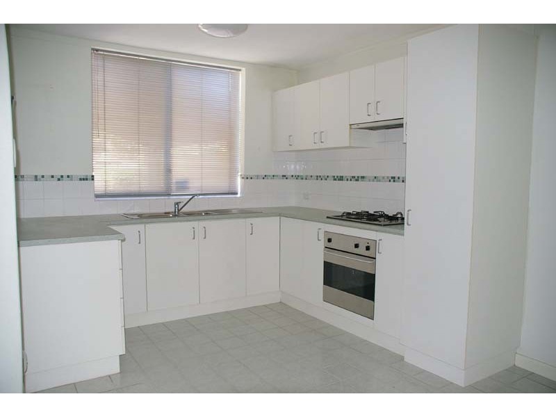 1/24 Melinga Court, Karawara WA 6152