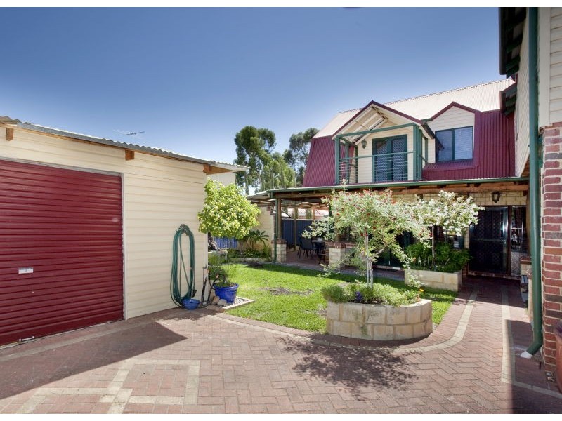 30 Toowong St, Bayswater WA 6053