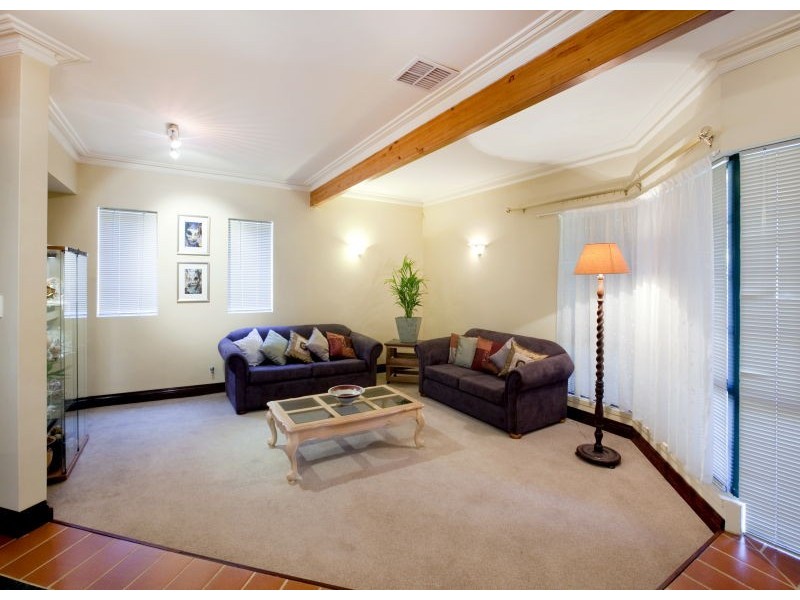 30 Toowong St, Bayswater WA 6053