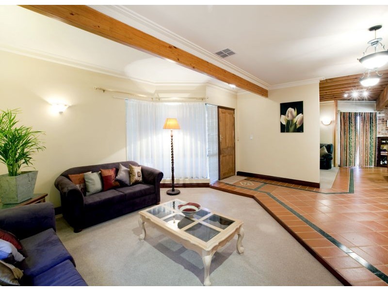 30 Toowong St, Bayswater WA 6053