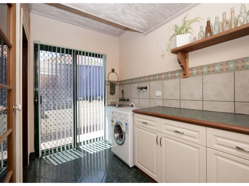 30 Toowong St, Bayswater WA 6053