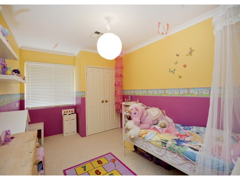 29 Hailsham Rd, Nollamara WA 6061