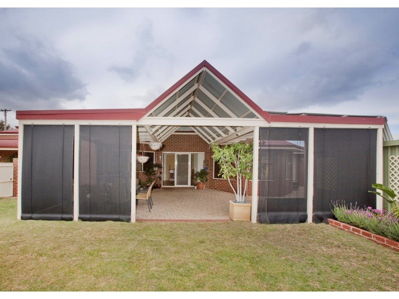 29 Hailsham Rd, Nollamara WA 6061