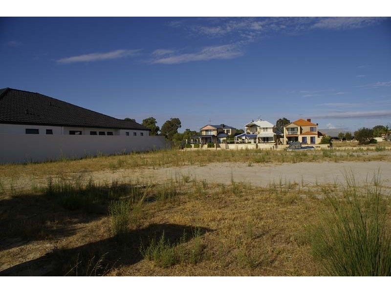 31 Erins Isle, Dudley Park,, Mandurah WA 6210