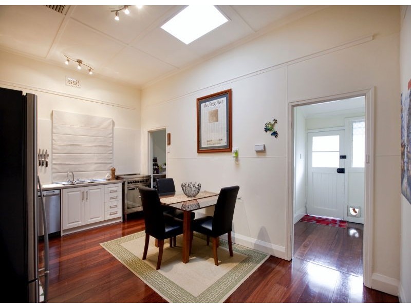 42A Carnarvon St, East Victoria Park WA 6101