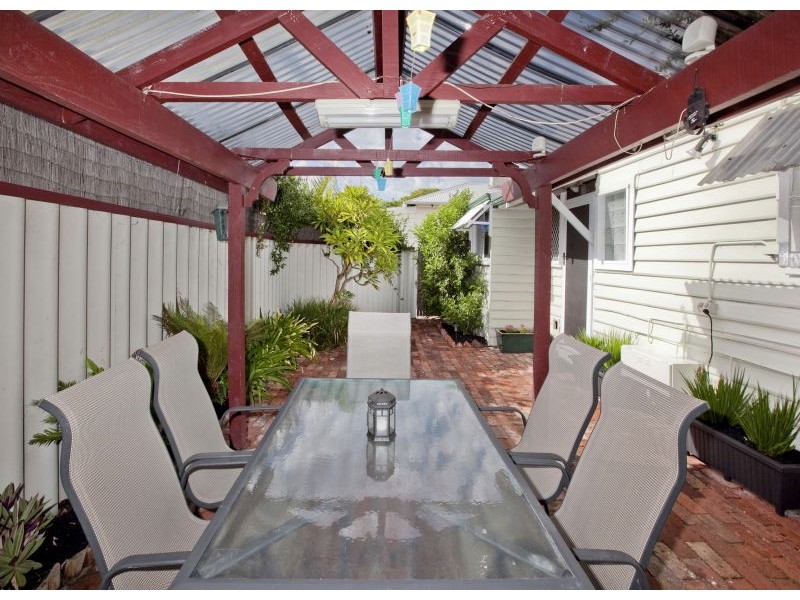 42A Carnarvon St, East Victoria Park WA 6101