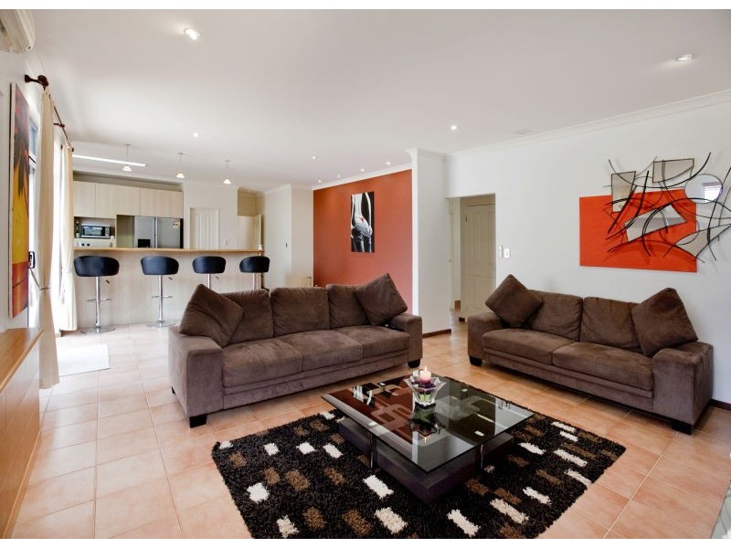 10B Marr St, Myaree WA 6154