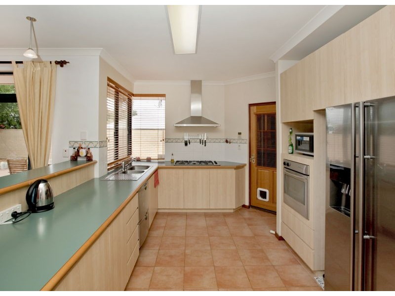 10B Marr St, Myaree WA 6154