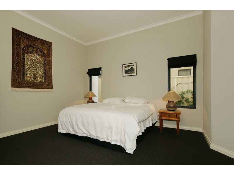 25B Henley Road, Mount Pleasant WA 6153