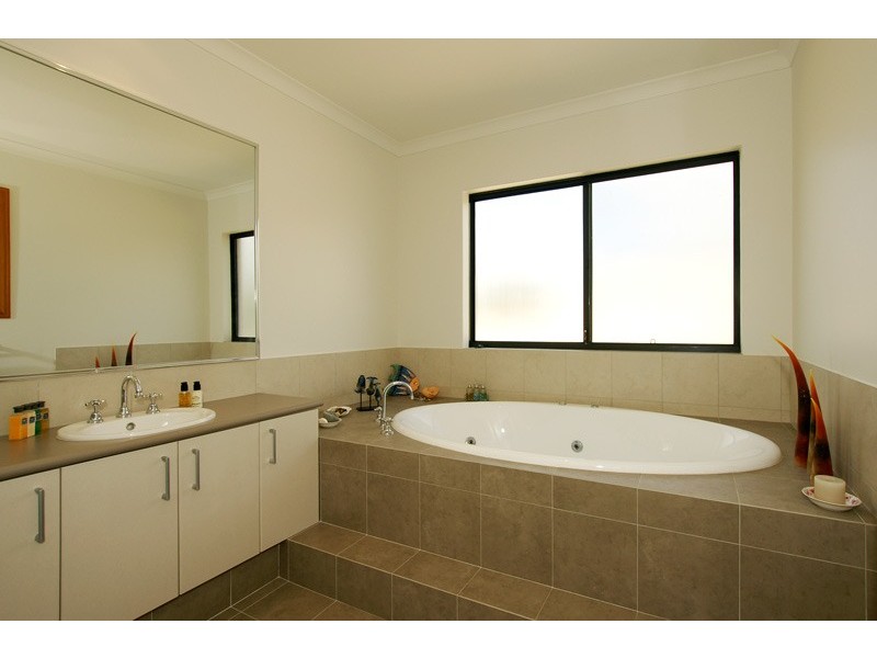 25B Henley Road, Mount Pleasant WA 6153