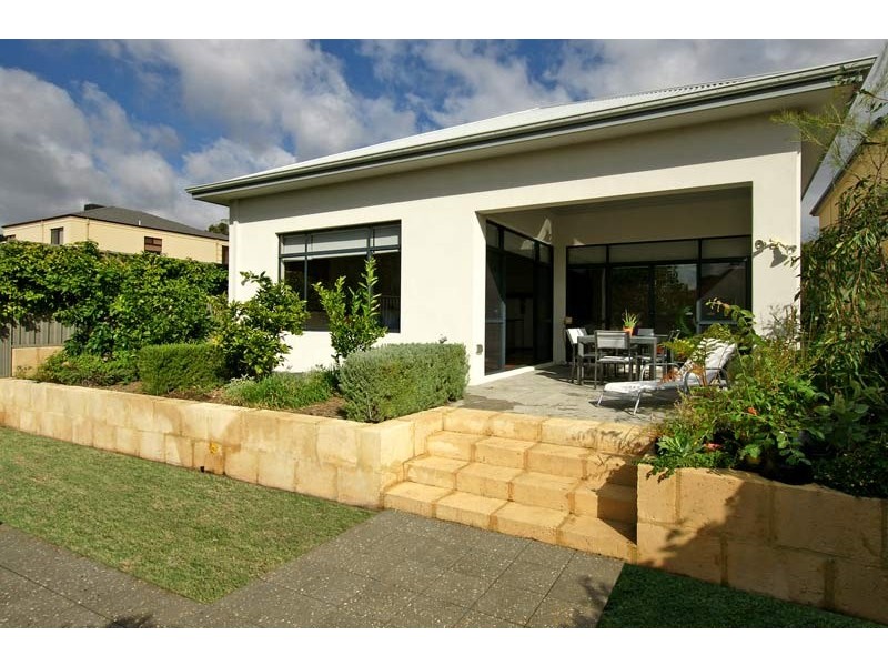 25B Henley Road, Mount Pleasant WA 6153