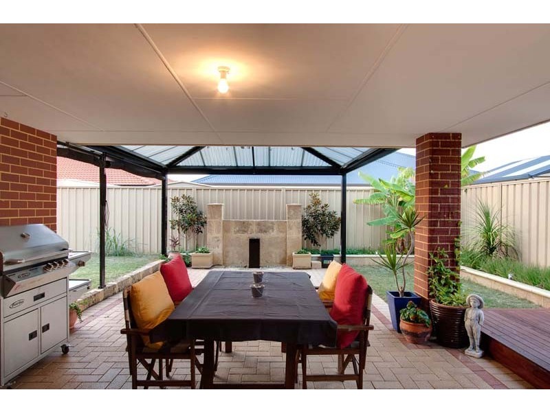 37 Monaghan Circle, Darch WA 6065
