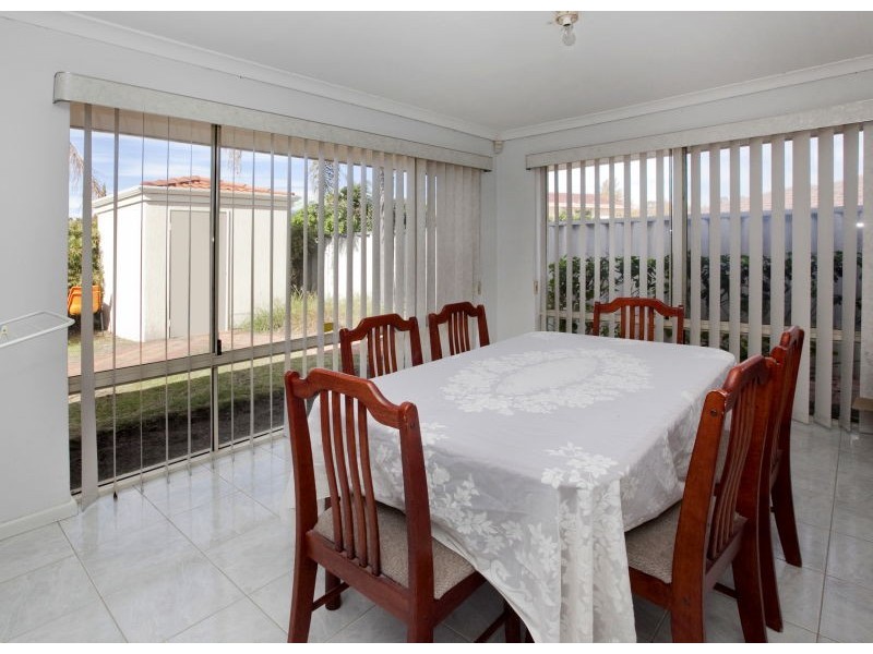 20A Westland Place, Waterford WA 6152