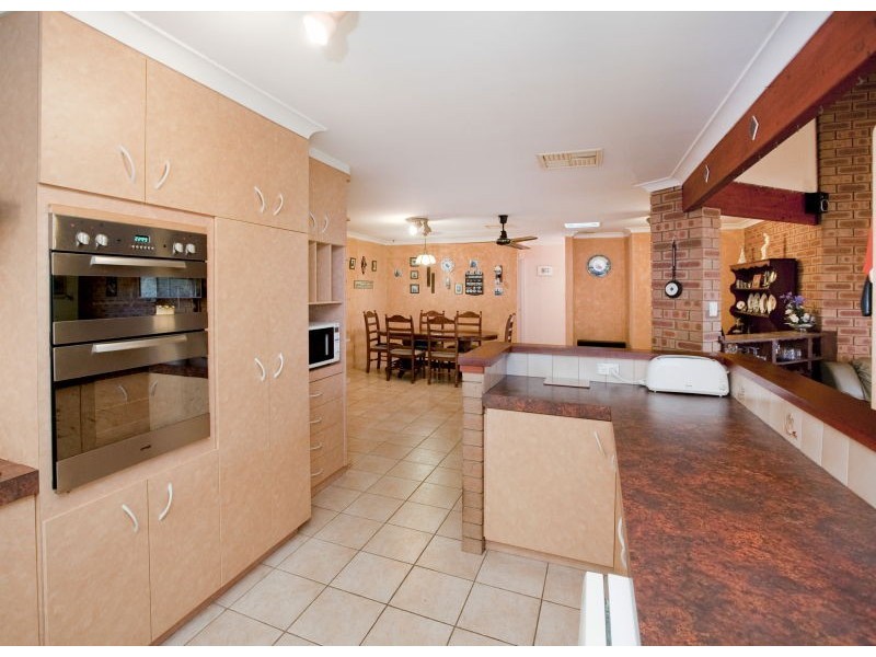 3 Madeleine Crt, North Lake WA 6163